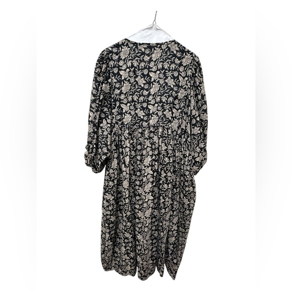 ⚡️ 100% Cotton Black and Cream Floral Maxi Dress With Pockets - Picture 16 of 16